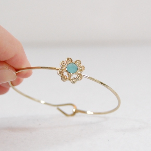 SET of 2 gold bangle bracelets - Picture 4 of 6